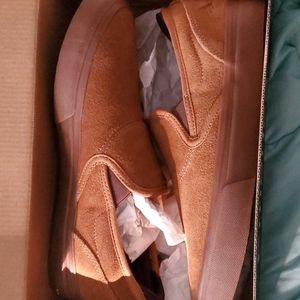 Emerica wino slip on. Size 8.